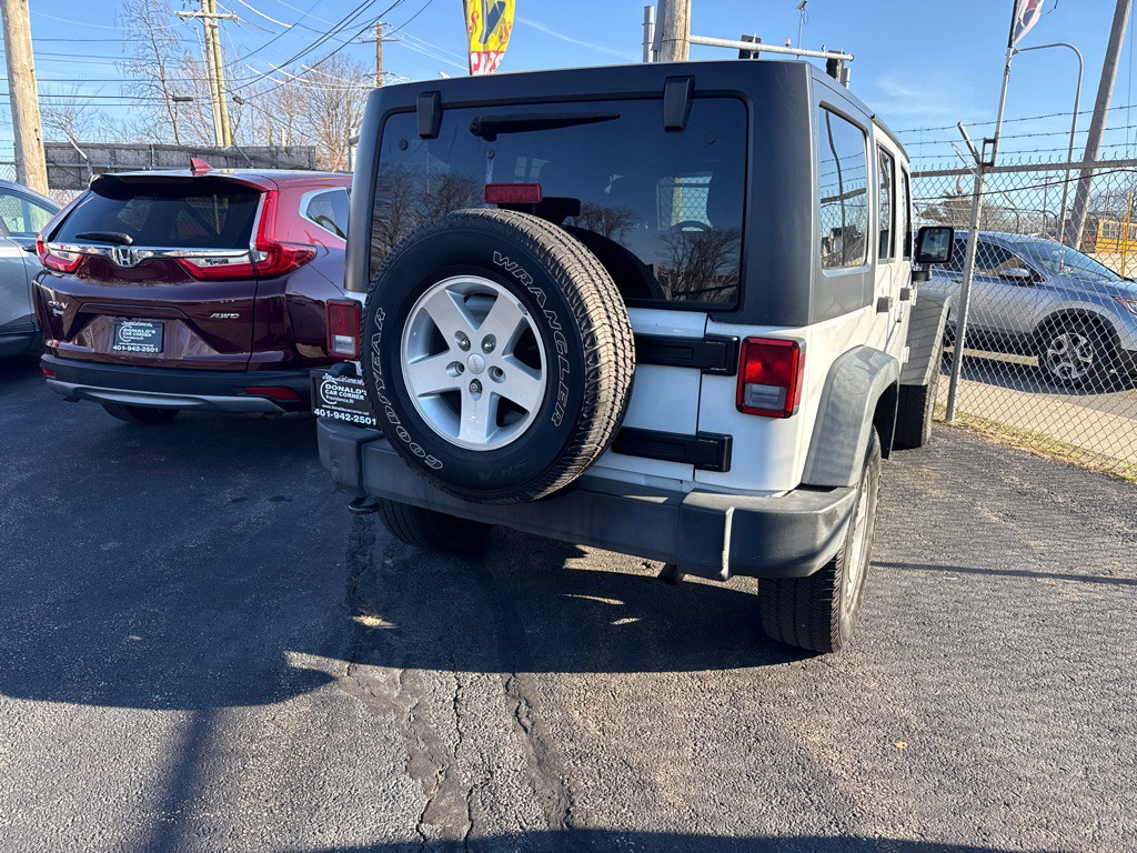 2018 Jeep Wrangler Unlimited Image 2