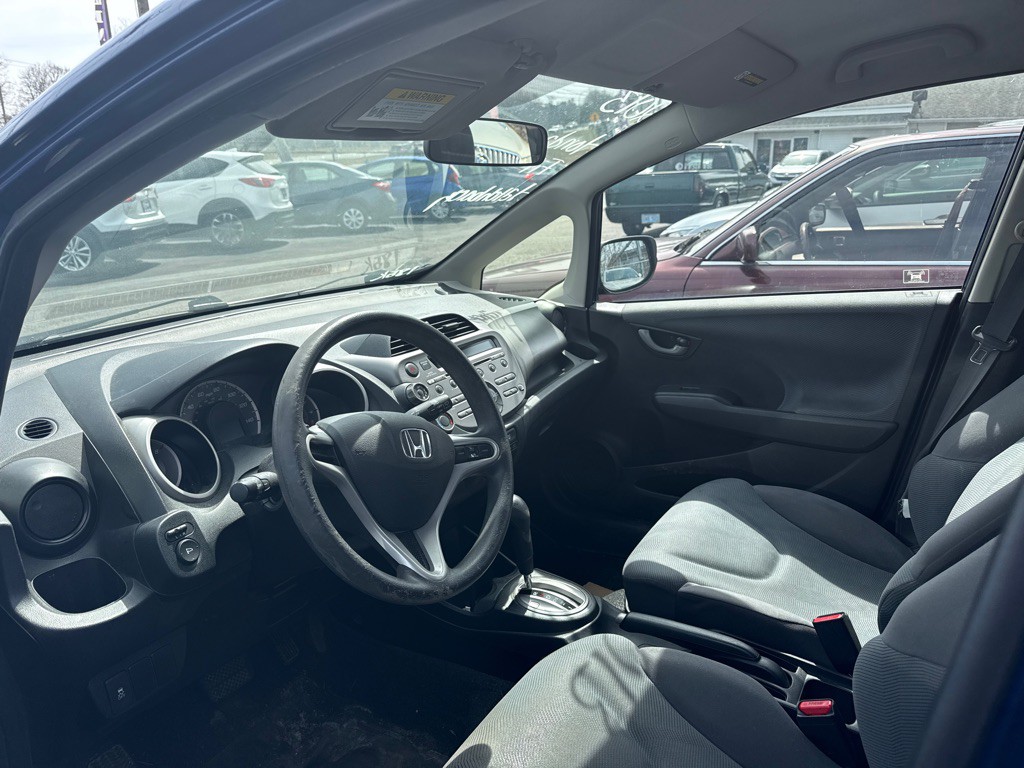 2013 Honda Fit Image 5