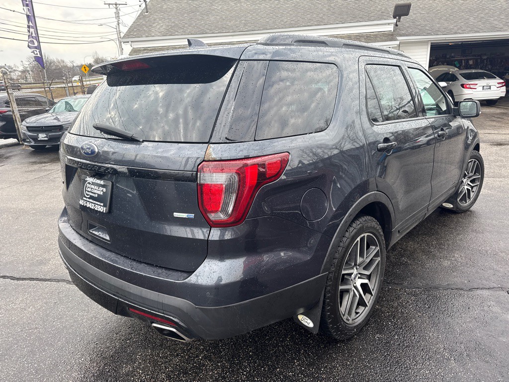 2017 Ford Explorer Image 5