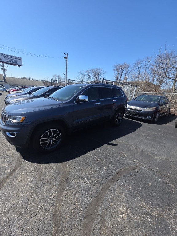 2019 Jeep Grand Cherokee Image 2