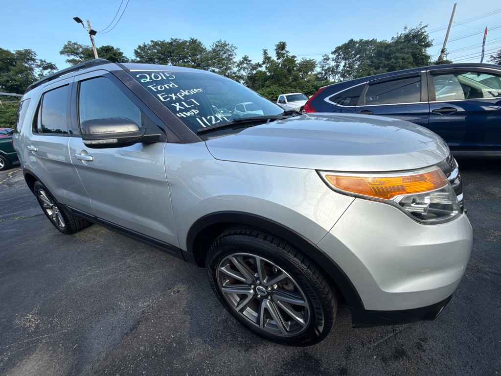 2015 Ford Explorer Image 2