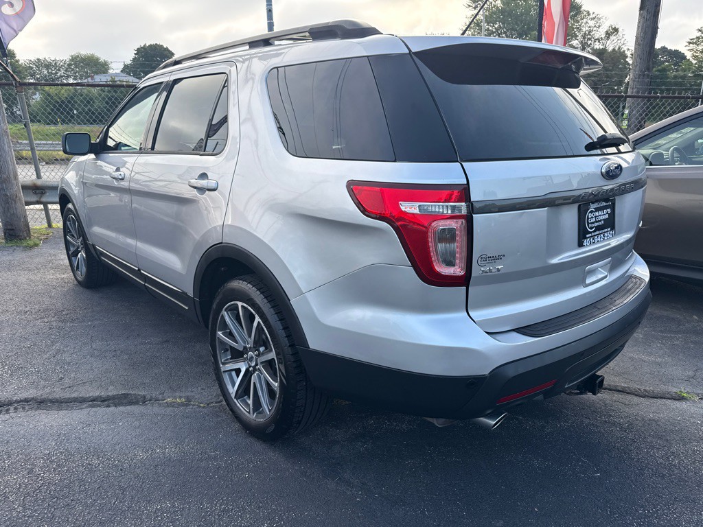 2015 Ford Explorer Image 8