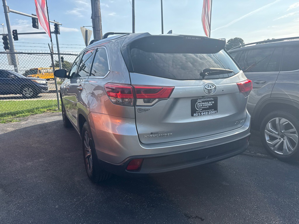2018 Toyota Highlander Image 8