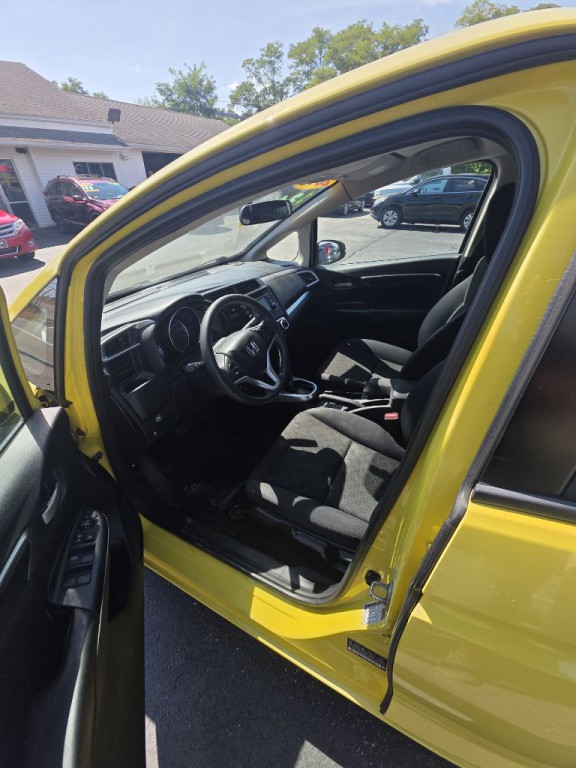 2016 Honda Fit Image 3