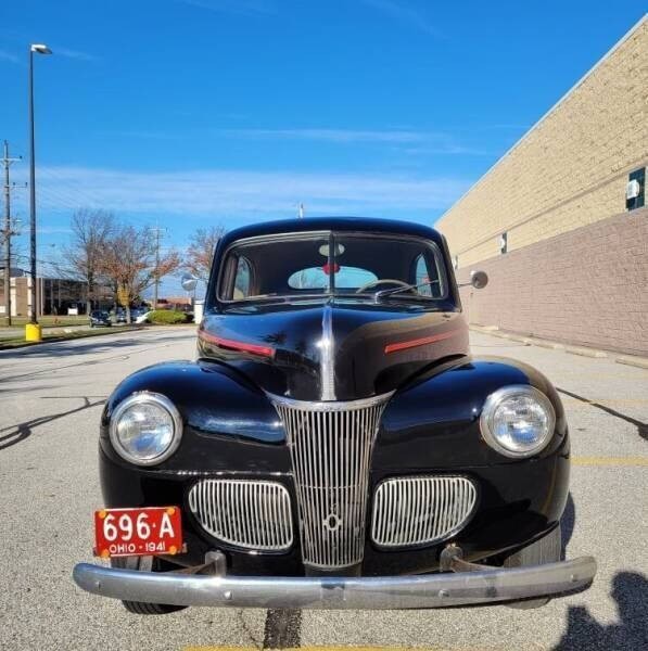1941 Ford Deluxe Image 4