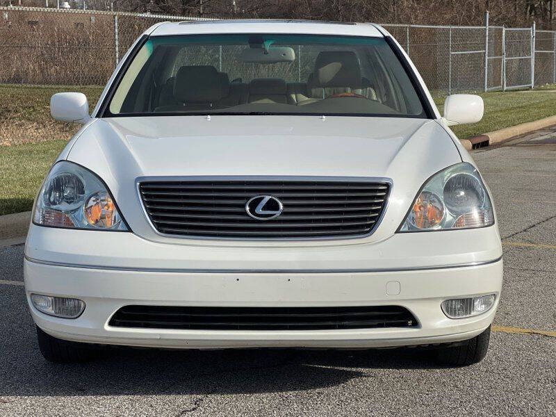 2002 Lexus LS 430 Image 3