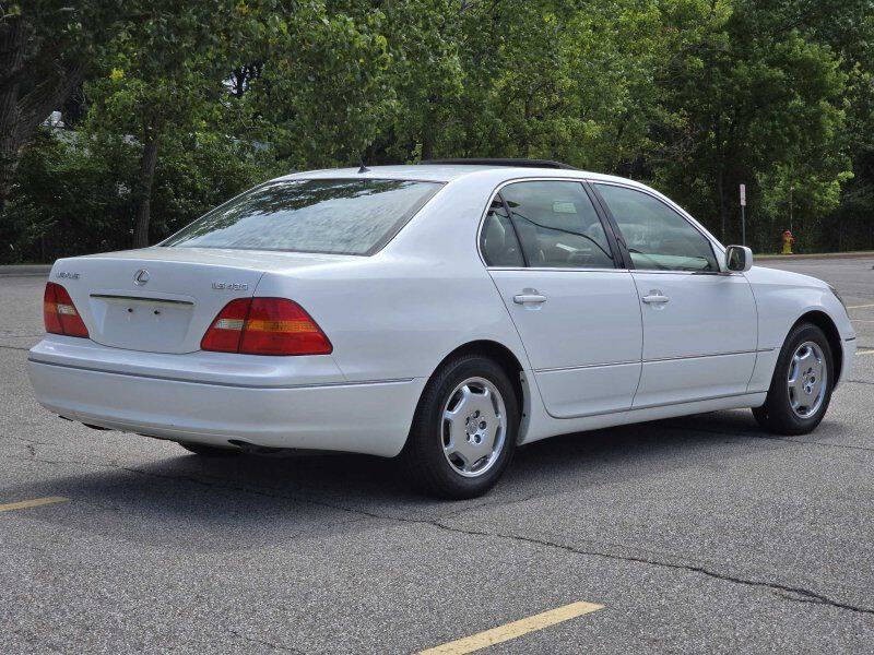 2002 Lexus LS 430 Image 16