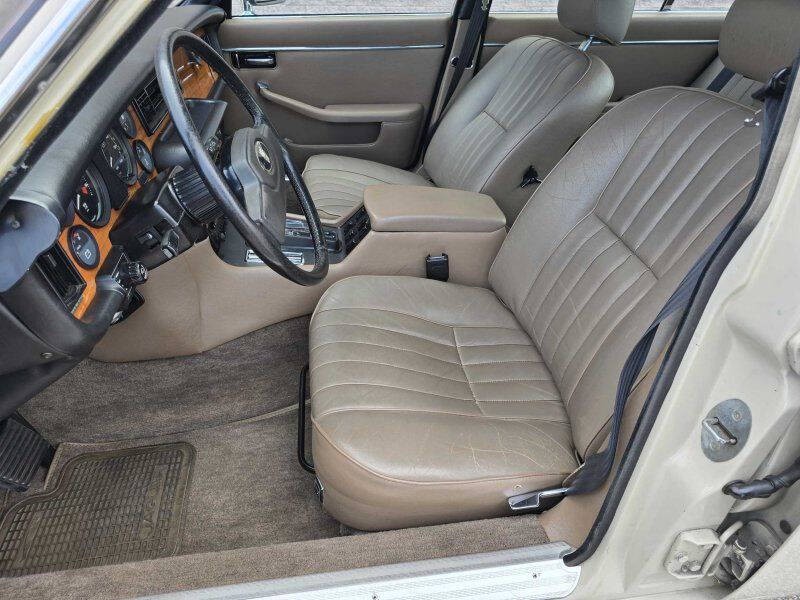 1985 Jaguar XJ Image 7