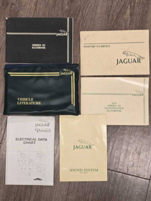 1985 Jaguar XJ Image 18