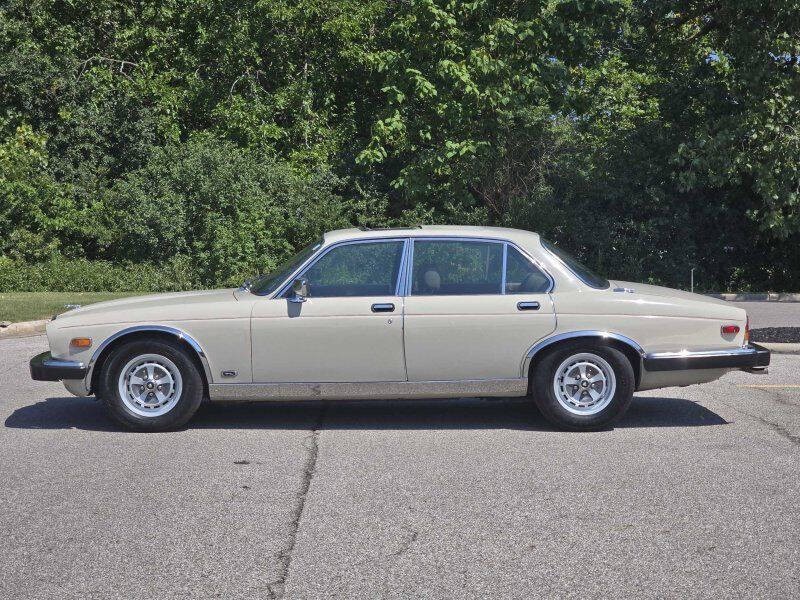 1985 Jaguar XJ Image 27