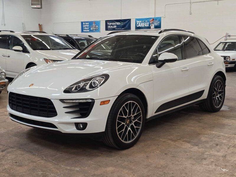 2018 Porsche Macan Image 2