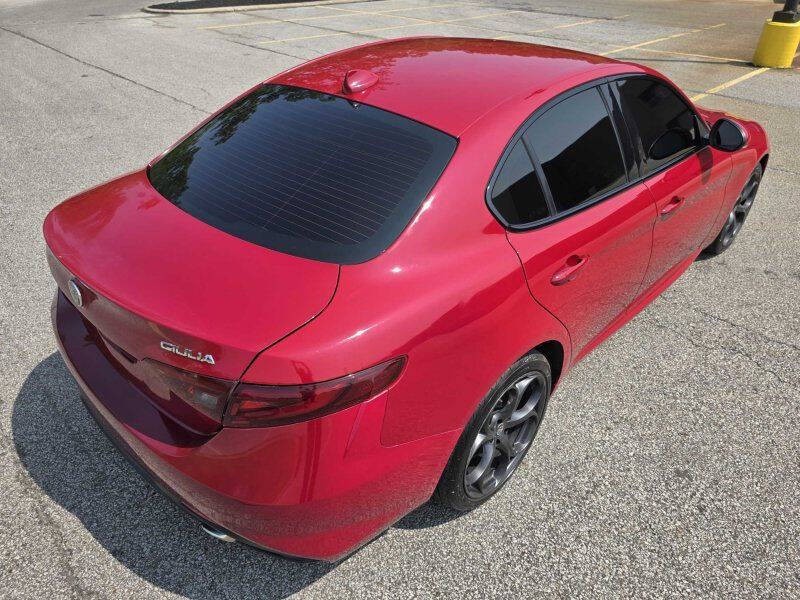 2019 Alfa Romeo Giulia Image 20