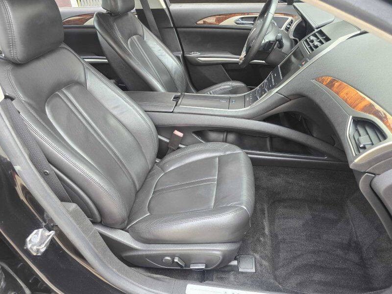 2013 Lincoln MKZ Image 5