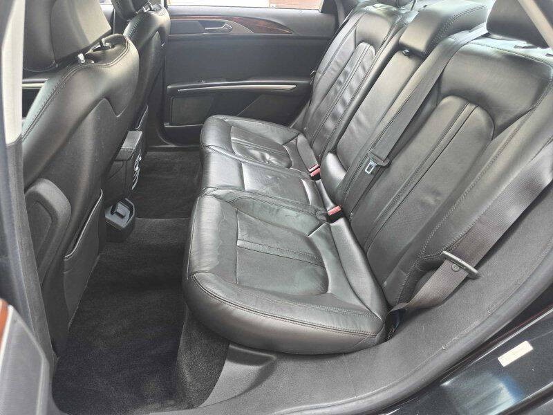2013 Lincoln MKZ Image 8