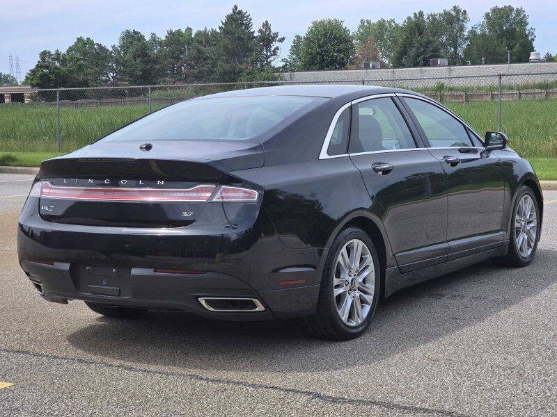 2013 Lincoln MKZ Image 15