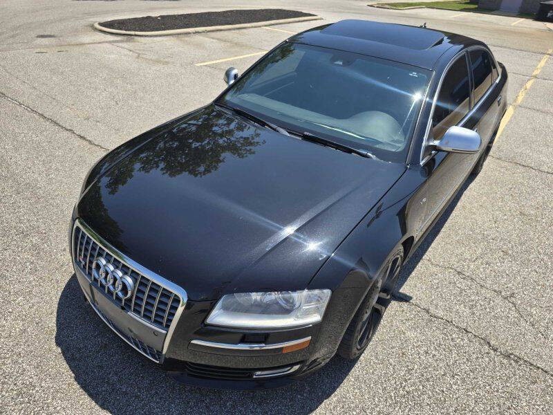 2009 Audi S8 Image 16