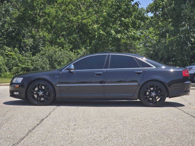 2009 Audi S8 Image 18