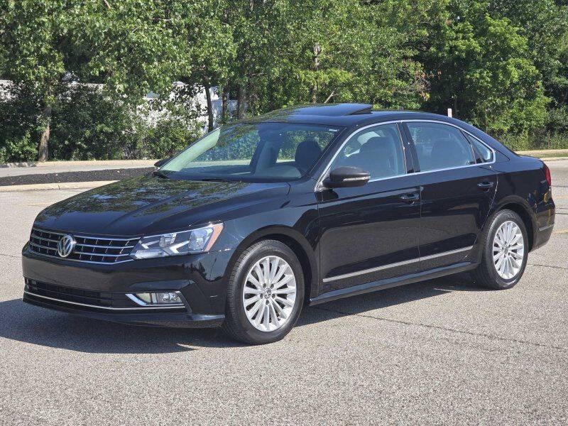 2016 Volkswagen Passat Image 2