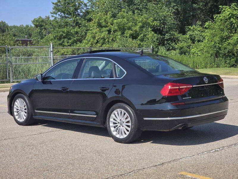 2016 Volkswagen Passat Image 18