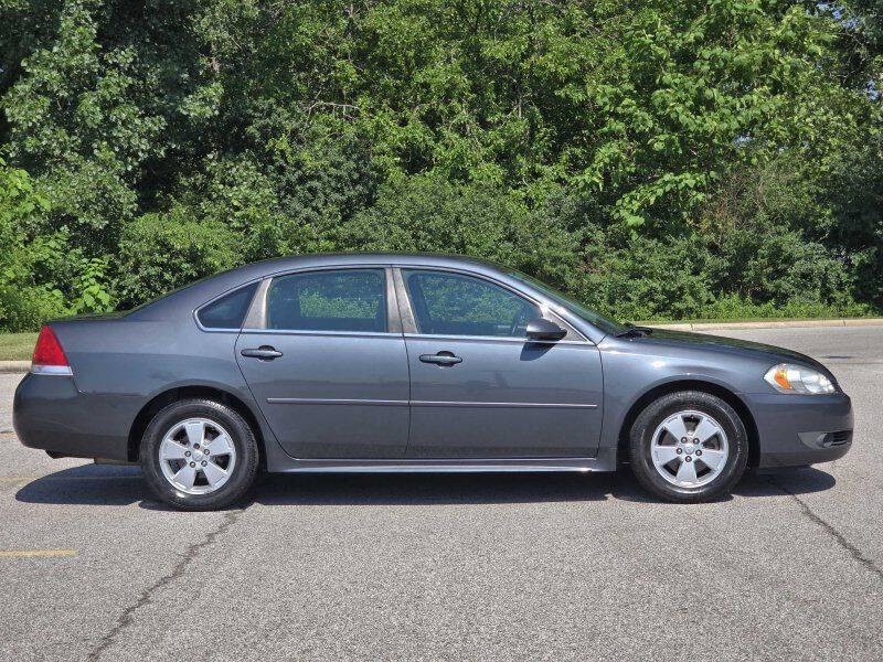 2010 Chevrolet Impala Image 2