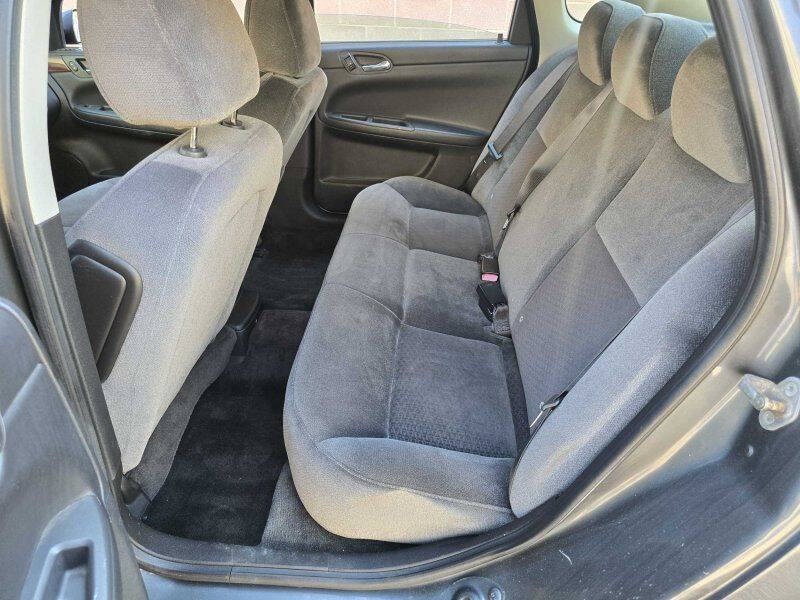 2010 Chevrolet Impala Image 8