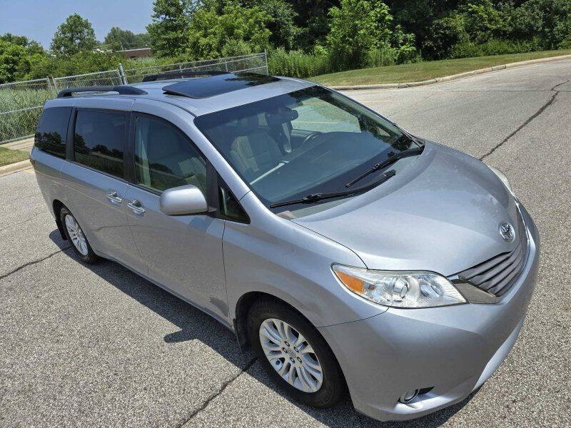 2015 Toyota Sienna Image 20