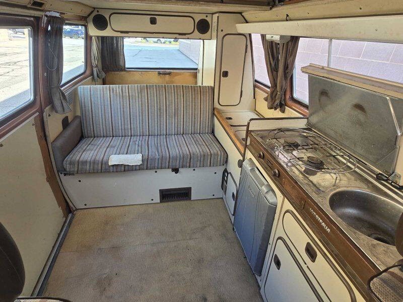 1984 Volkswagen Vanagon Image 4