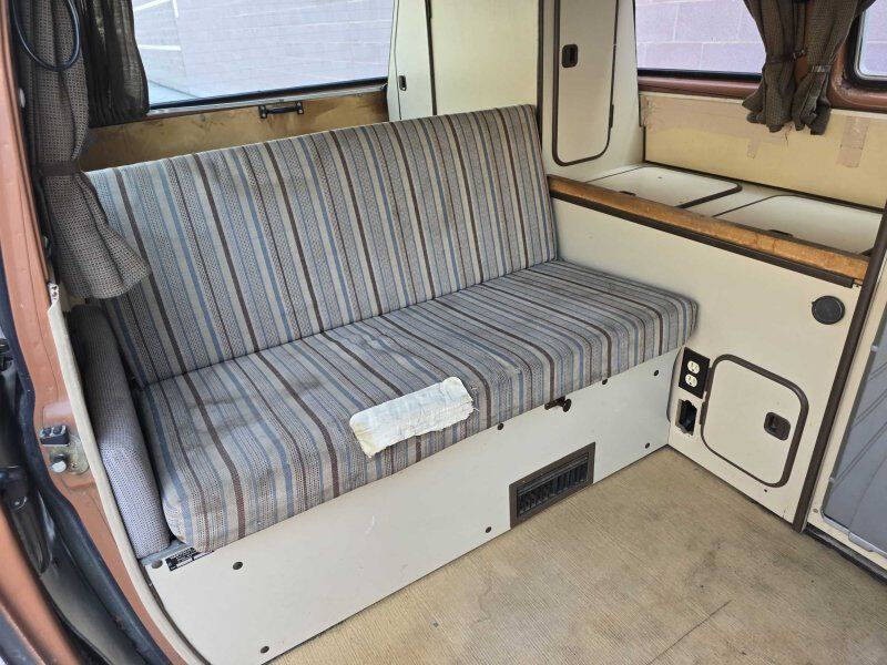 1984 Volkswagen Vanagon Image 6
