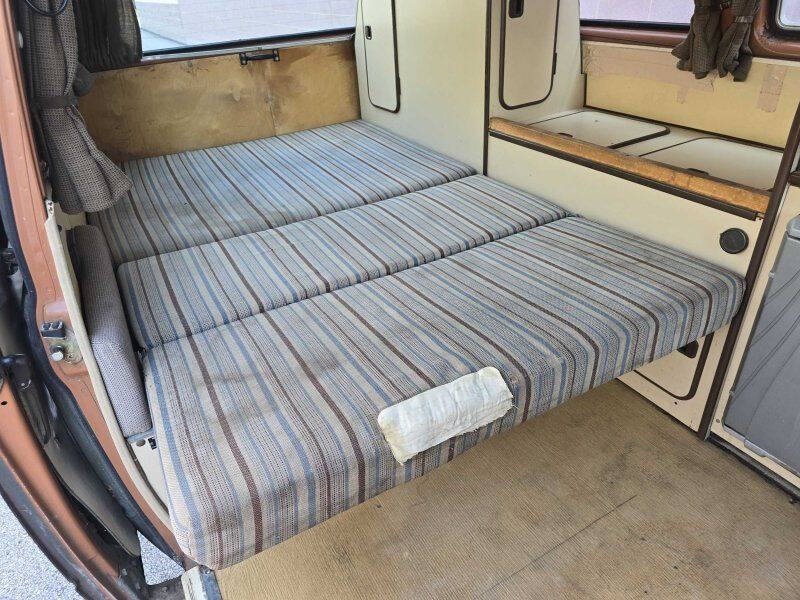 1984 Volkswagen Vanagon Image 7