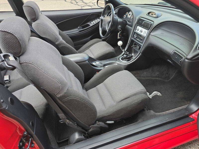 1996 Ford Mustang Image 5