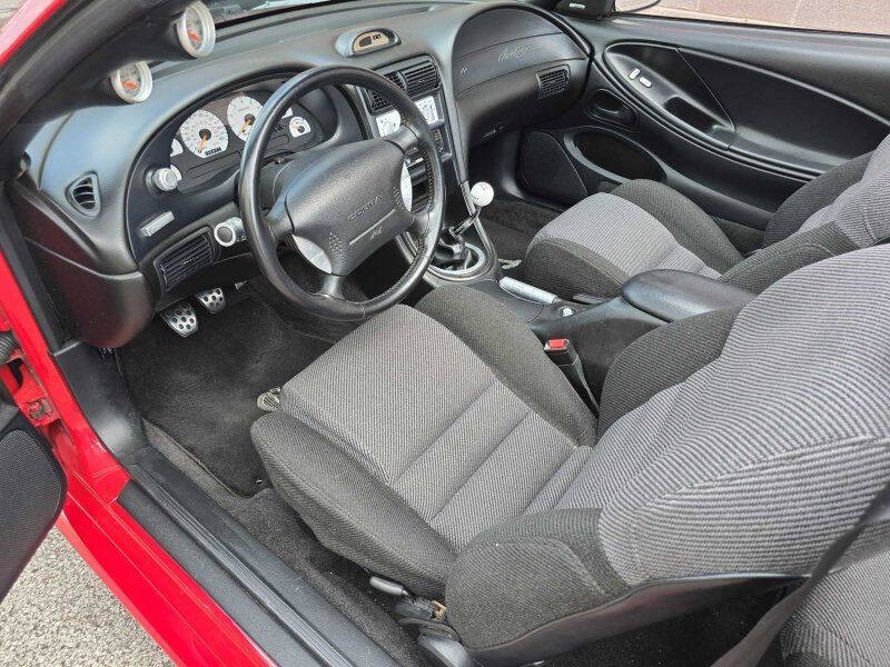 1996 Ford Mustang Image 8