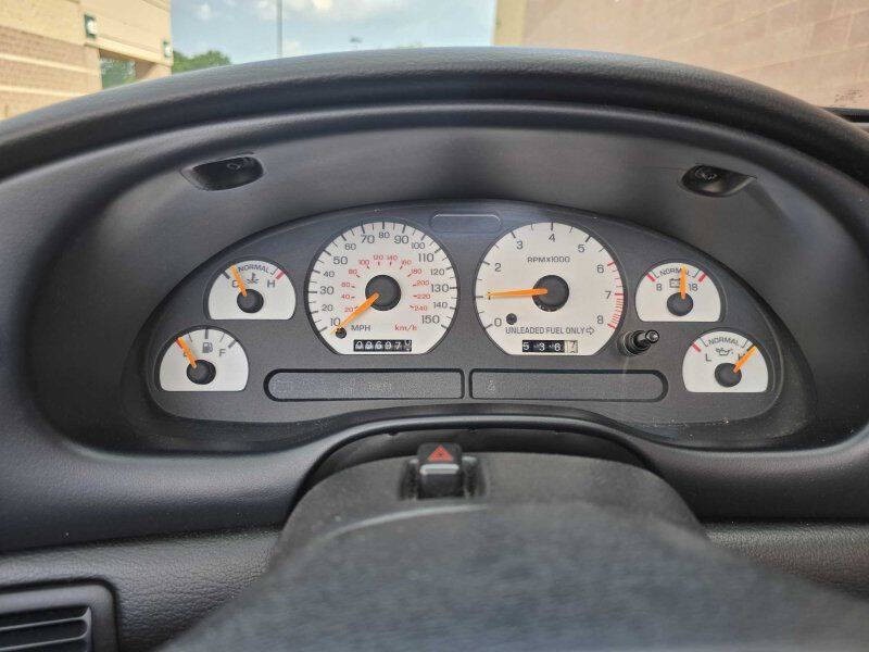 1996 Ford Mustang Image 11