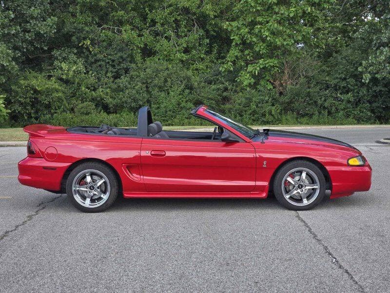 1996 Ford Mustang Image 21