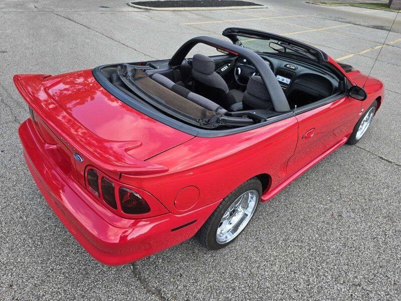 1996 Ford Mustang Image 24