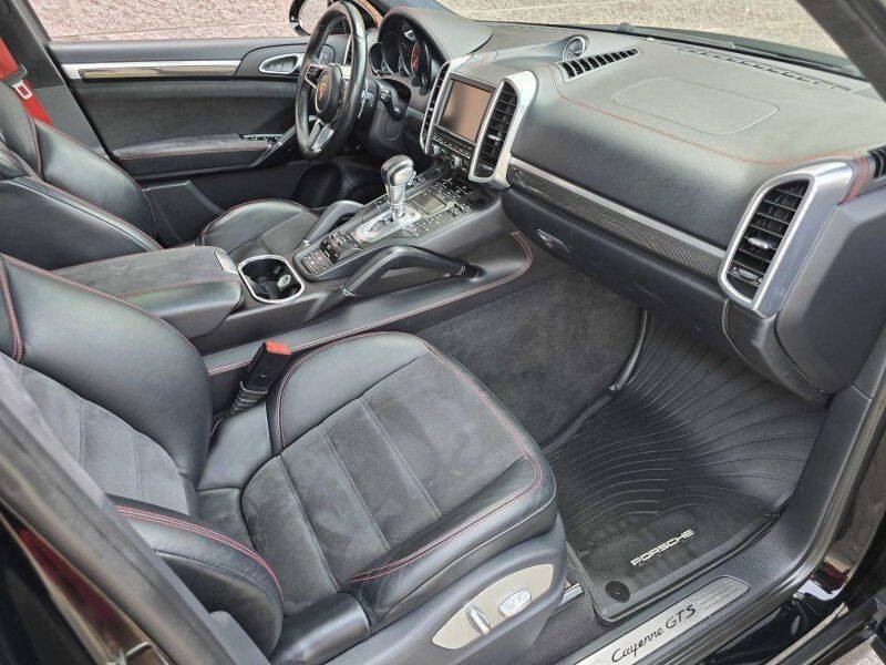 2016 Porsche Cayenne Image 5