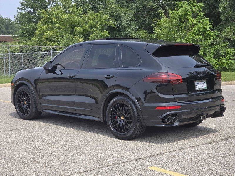 2016 Porsche Cayenne Image 20