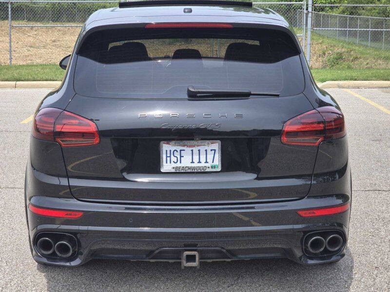 2016 Porsche Cayenne Image 21