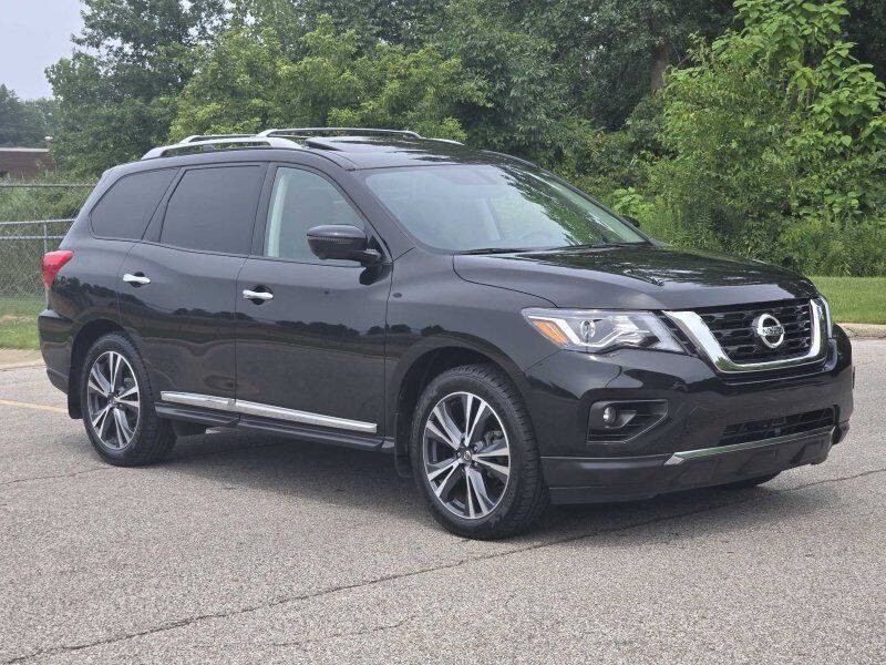 2020 Nissan Pathfinder Image 1