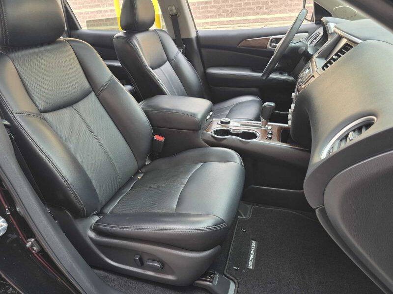 2020 Nissan Pathfinder Image 6