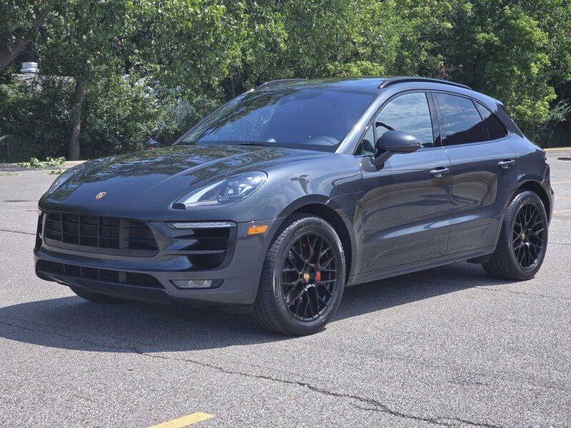 2018 Porsche Macan Image 2