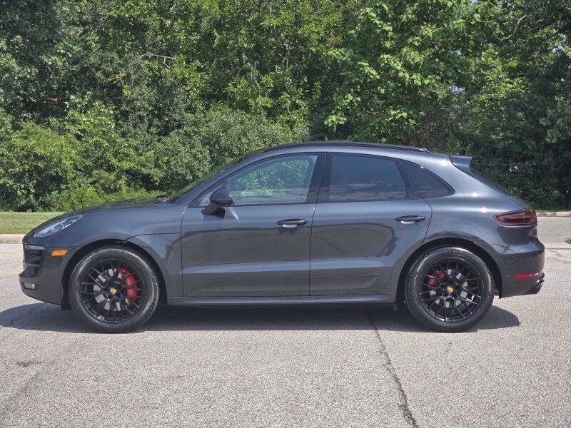 2018 Porsche Macan Image 21