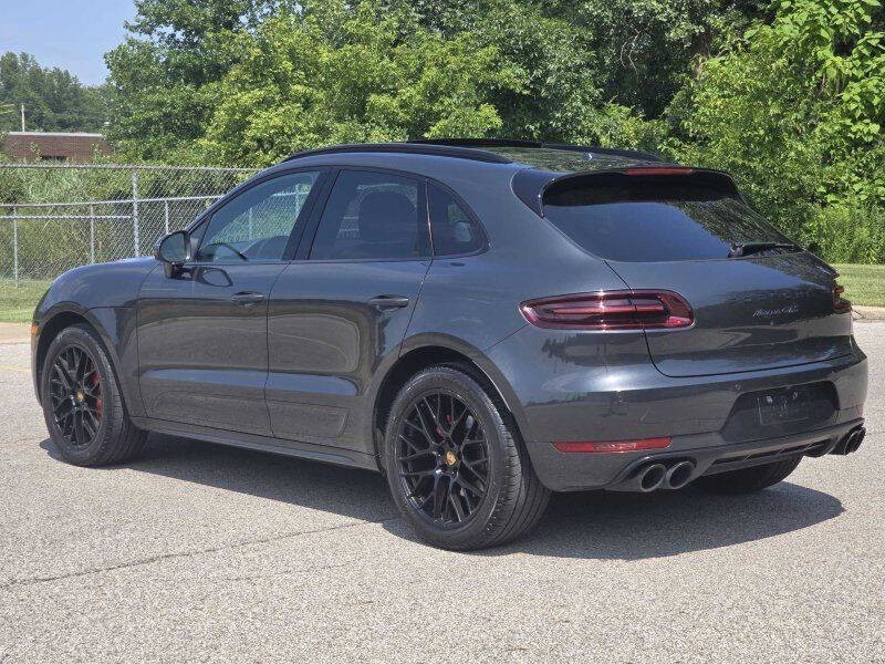 2018 Porsche Macan Image 23