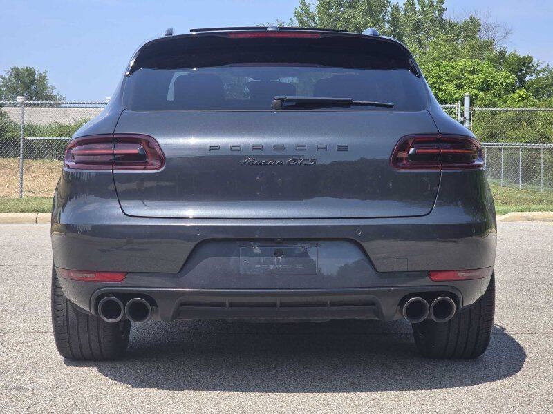 2018 Porsche Macan Image 24