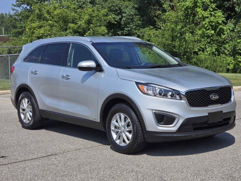 2016 Kia Sorento Image 2