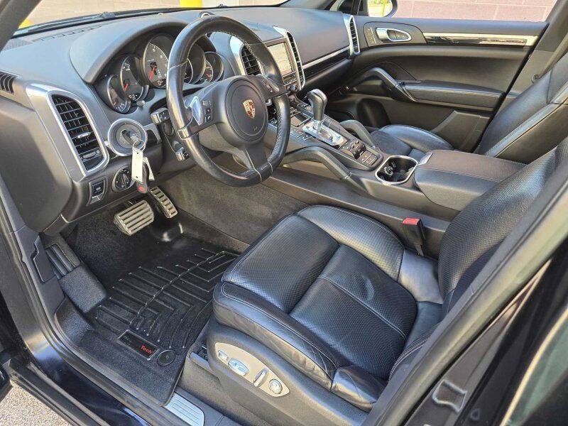 2012 Porsche Cayenne Image 8