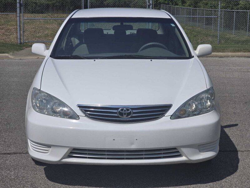 2005 Toyota Camry Image 3