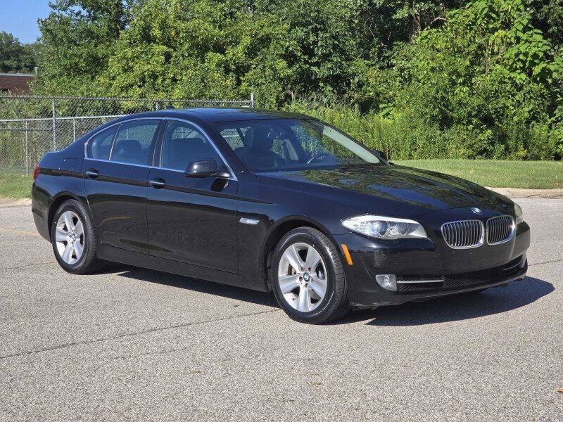 2013 BMW 5 Series Image 1