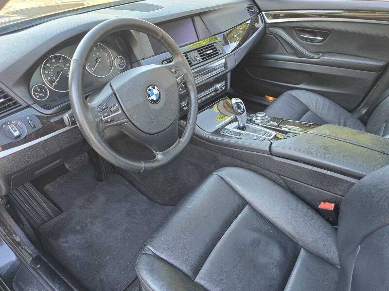 2013 BMW 5 Series Image 8
