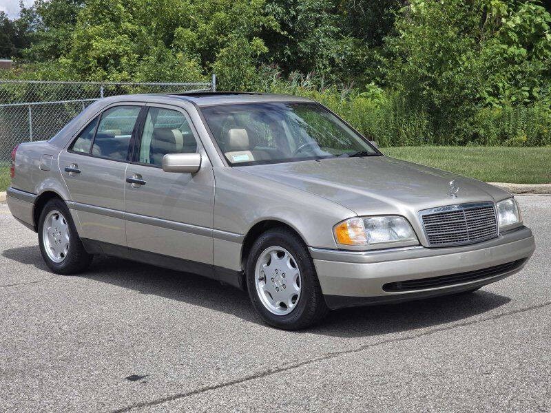 1996 Mercedes-Benz C-Class Image 1