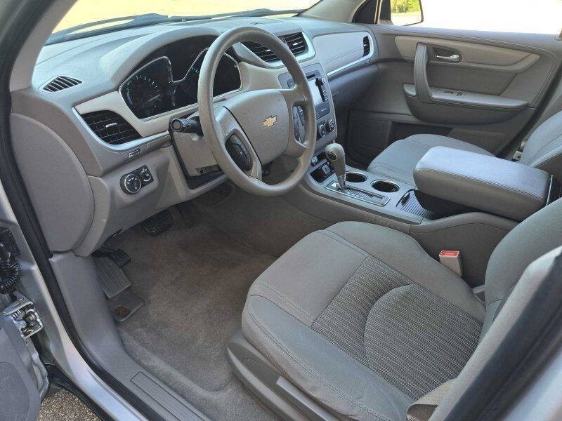 2017 Chevrolet Traverse Image 7